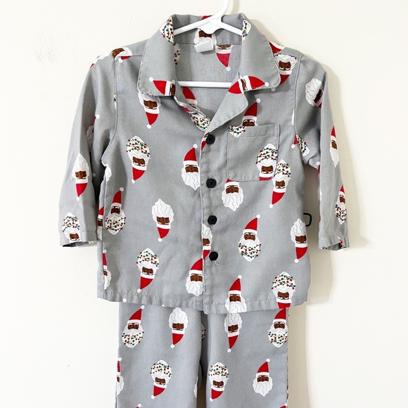 Old Navy Unisex Holiday-Print Santa Walnut Pajama Set Size 12-18 Months - Picture 2 of 11